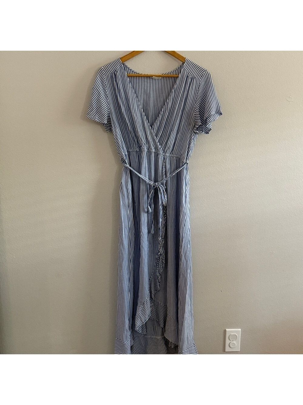Blue and White Striped Maternity Dress [AP0400]